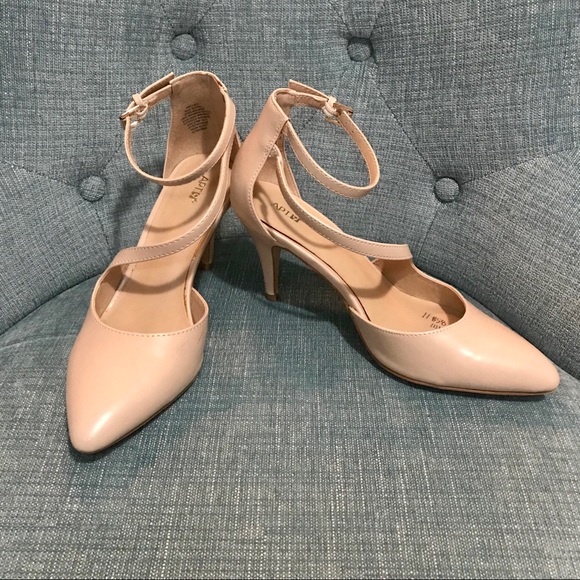 Apt. 9 Shoes - 2/$15 Apt. 9 Nude Heels with Pointed Toe